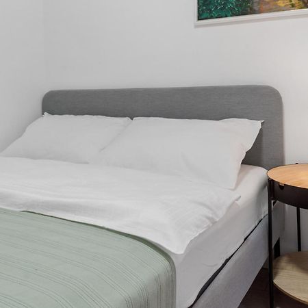 Central Town Cosy Apartment Bucarest Esterno foto