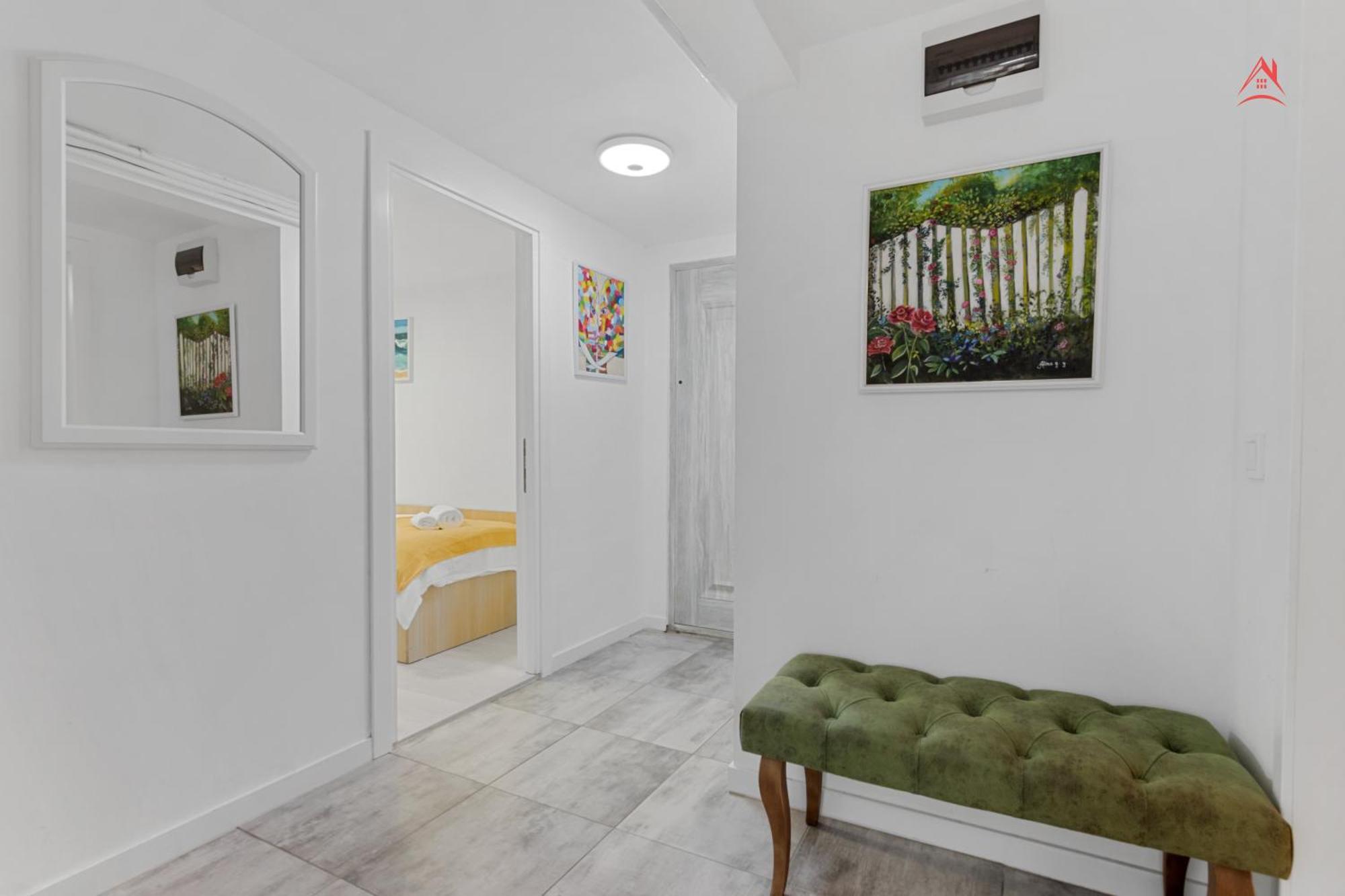 Central Town Cosy Apartment Bucarest Esterno foto
